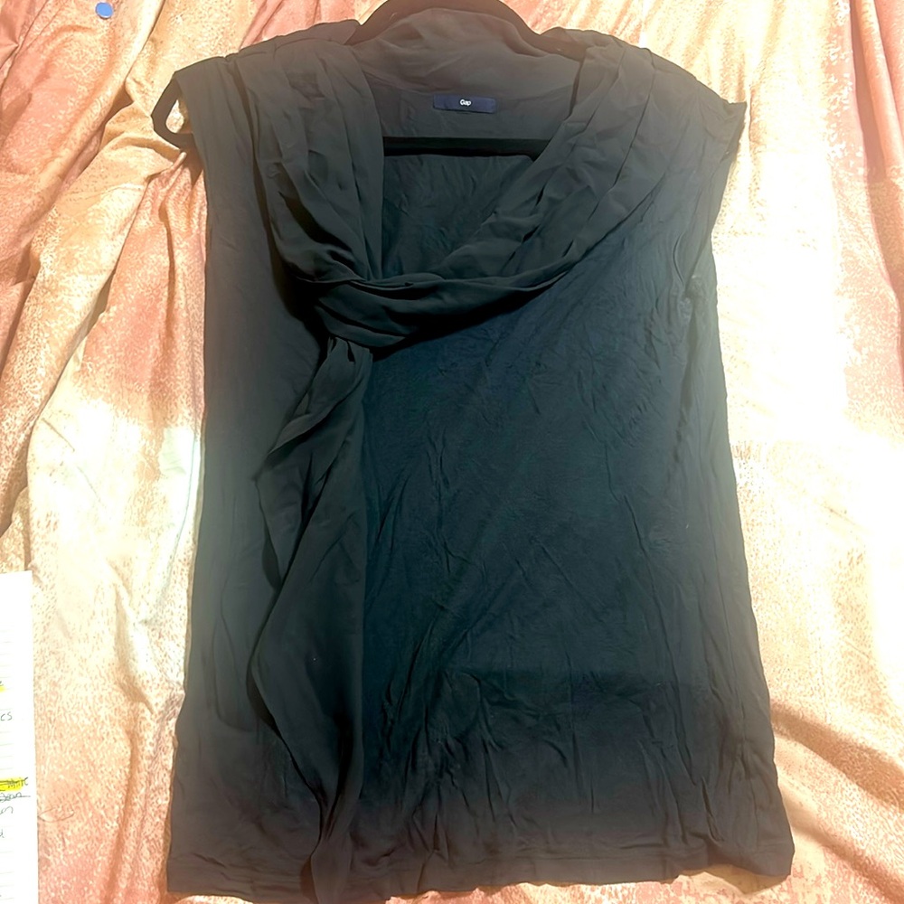 5/$20 Gap Blouse